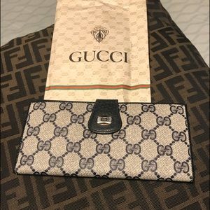 Authentic Vintage Gucci Wallet